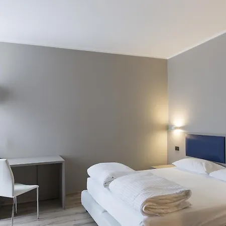 Albergo Montenegro Maniago Extérieur photo
