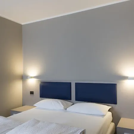 Albergo Montenegro Maniago Extérieur photo